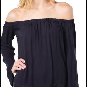 Bella Dahl size small off the shoulder top